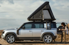 3,500美元的屋顶帐篷将2021年的Land Rover Defender变成家