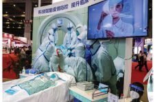 一大批科技产品在工博会展示抗疫“上海答卷”