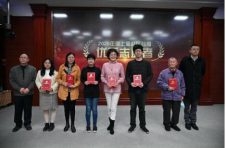 上海社区教育助学志愿者超过6万人