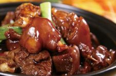 不想过冬、厌倦沉重的12月，不妨去吃吃美食孵孵酒店
