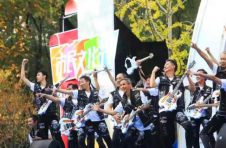 这个全年​3000多万人次参与的活动，见证了上海人的“多面手”