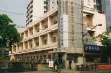 与复旦合作孵化，拥有百万平方米科技园区，上海“科创巨头”走过20年创新路