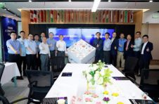 全球高校人工智能学术联盟入驻上海徐汇西岸智塔