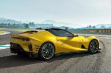 法拉利812 Competizione和812 Competizione A获得正式