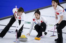 走近冬奥|女子冰壶世锦赛瑞士队成功卫冕 美国力压瑞典摘铜