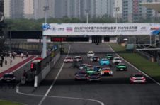 2021中国汽车场地职业联赛揭幕战结束