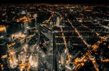 上半年全国工业用电量同比增长16.5%