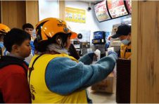上海：监管数据“直达” 点外卖也能看“餐饮脸谱”了