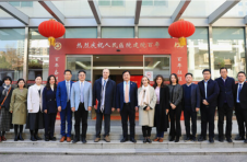 索迪斯陪同法国驻武汉总领事馆总领事胡建谊先生首次访问武汉大学人民医院，共话未来新发展